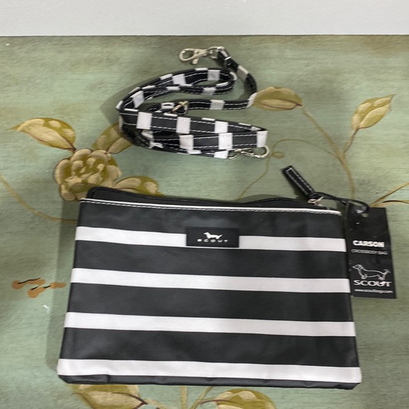Scout Handbags - Scout Crossbody/Wristlet Bag